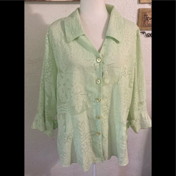 Dress Barn green shirt 2X - Picture 2 of 8